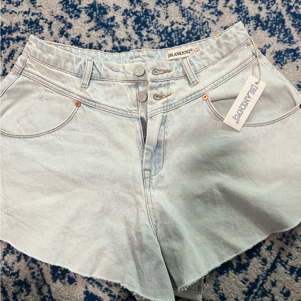 NWT BLANKNYC Piano Solo Jean Shorts - Picture 2 of 3